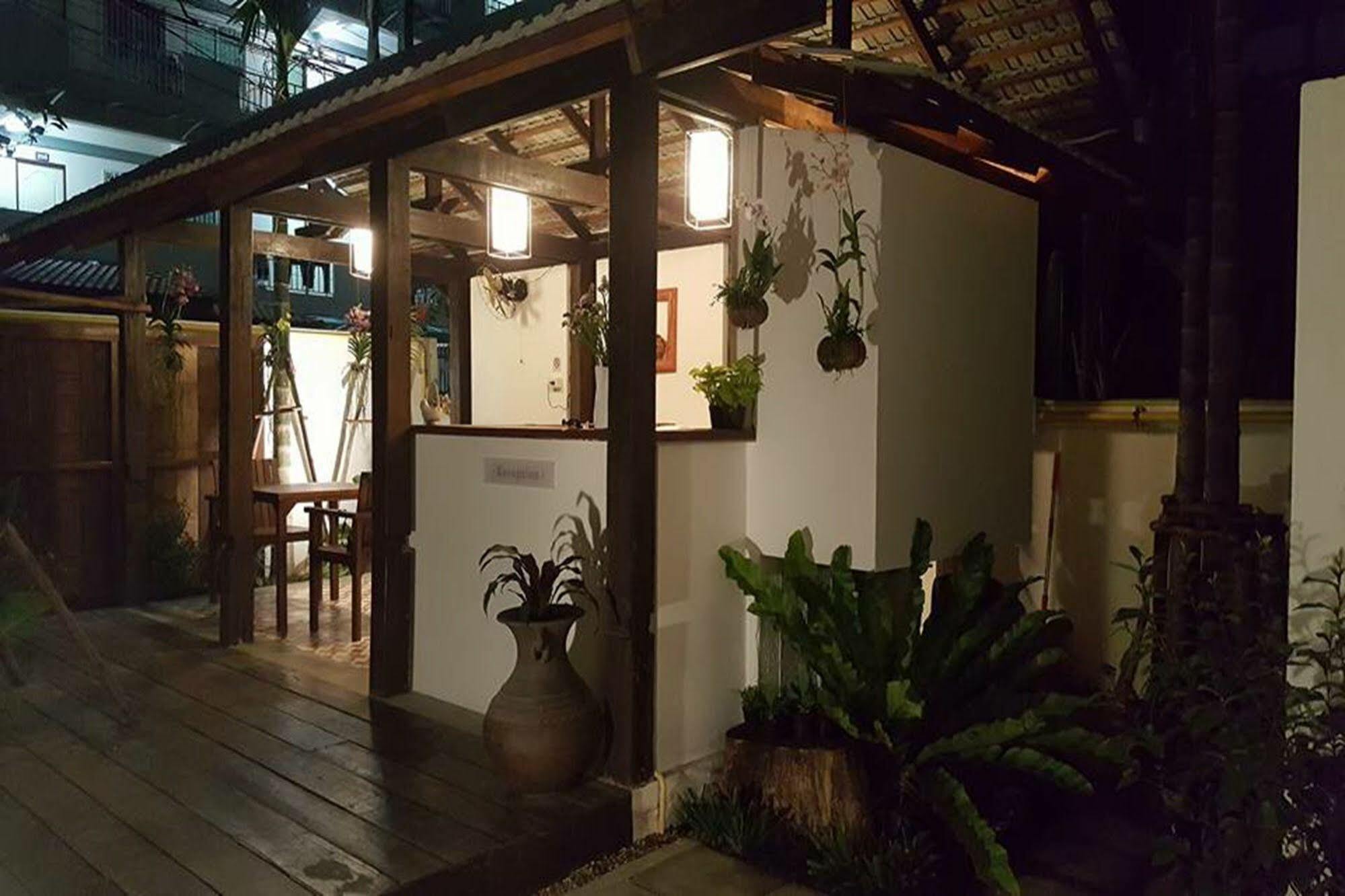 The Home Chiangmai Luxury Guesthouse Chiang Mai Exteriör bild
