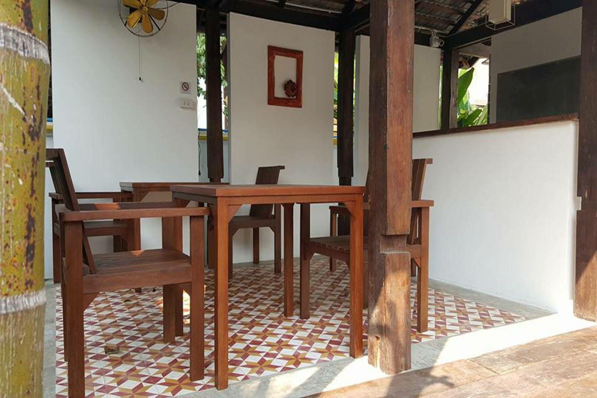 The Home Chiangmai Luxury Guesthouse Chiang Mai Exteriör bild