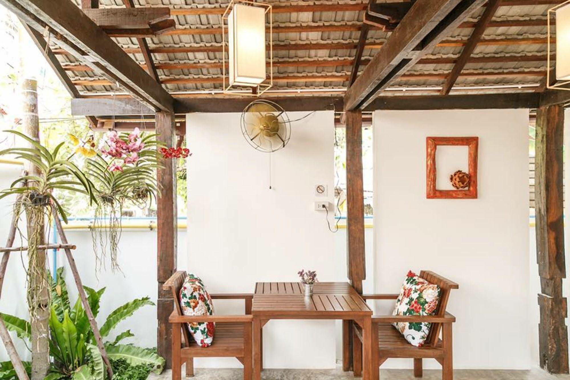 The Home Chiangmai Luxury Guesthouse Chiang Mai Exteriör bild
